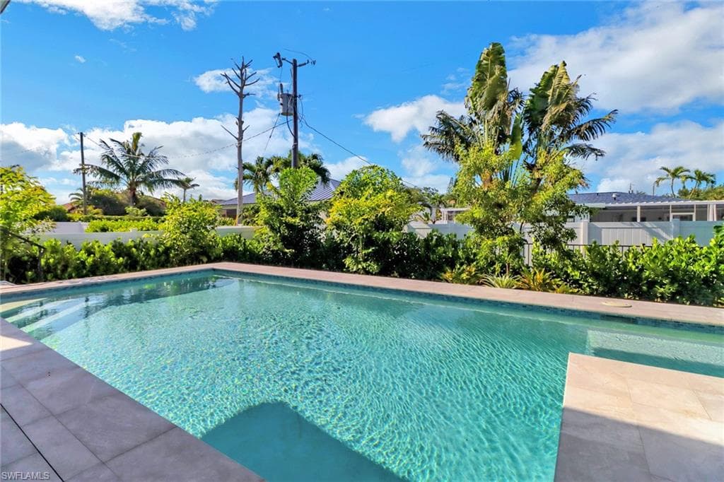 685 6th Ave, Marco Island, FL 34145-12