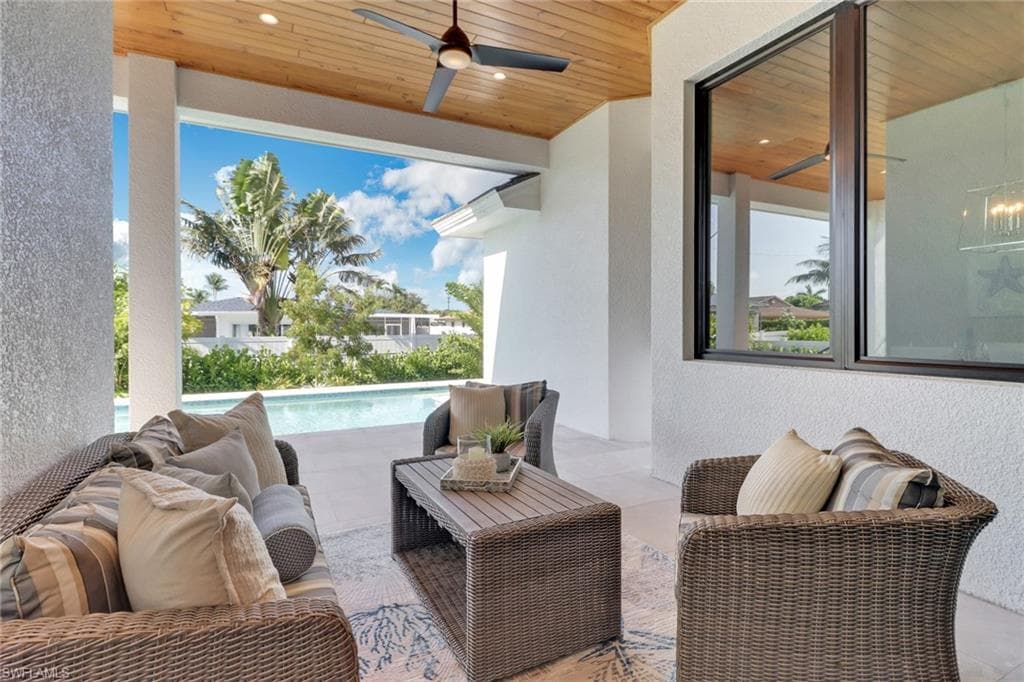 685 6th Ave, Marco Island, FL 34145-24