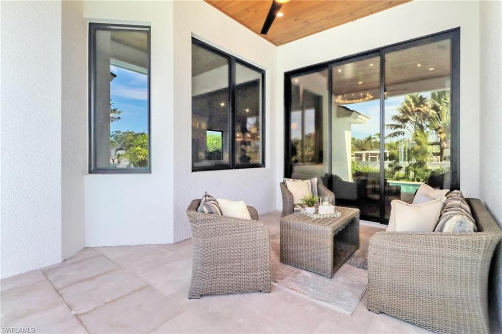 685 6th Ave, Marco Island, FL 34145-26