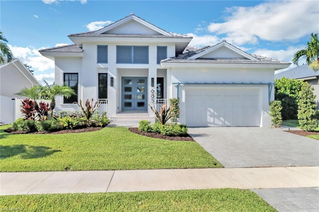 685 6th Ave, Marco Island, FL 34145-2