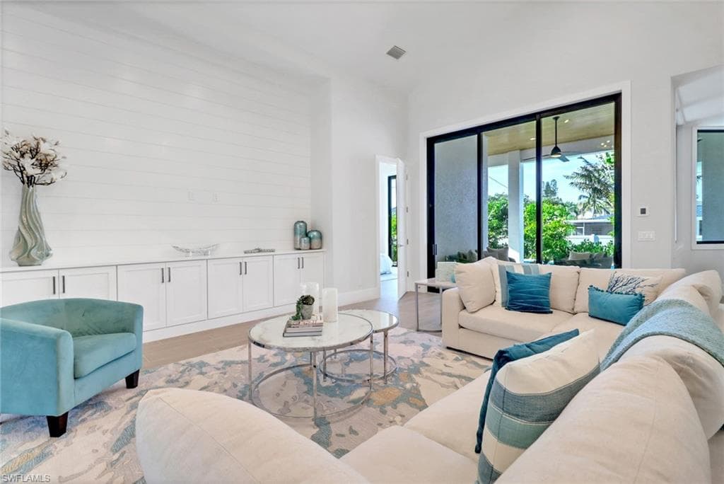 685 6th Ave, Marco Island, FL 34145-31