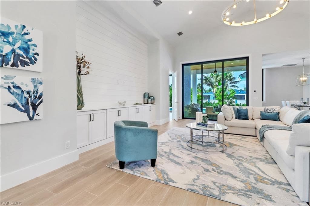 685 6th Ave, Marco Island, FL 34145-32
