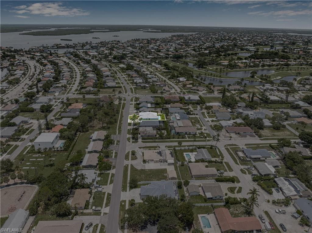 685 6th Ave, Marco Island, FL 34145-37