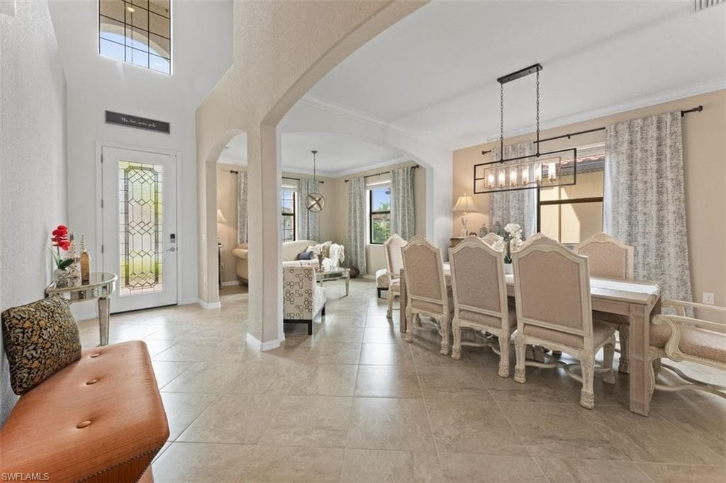 1588 Santiago Cir, Naples, FL 34113-11