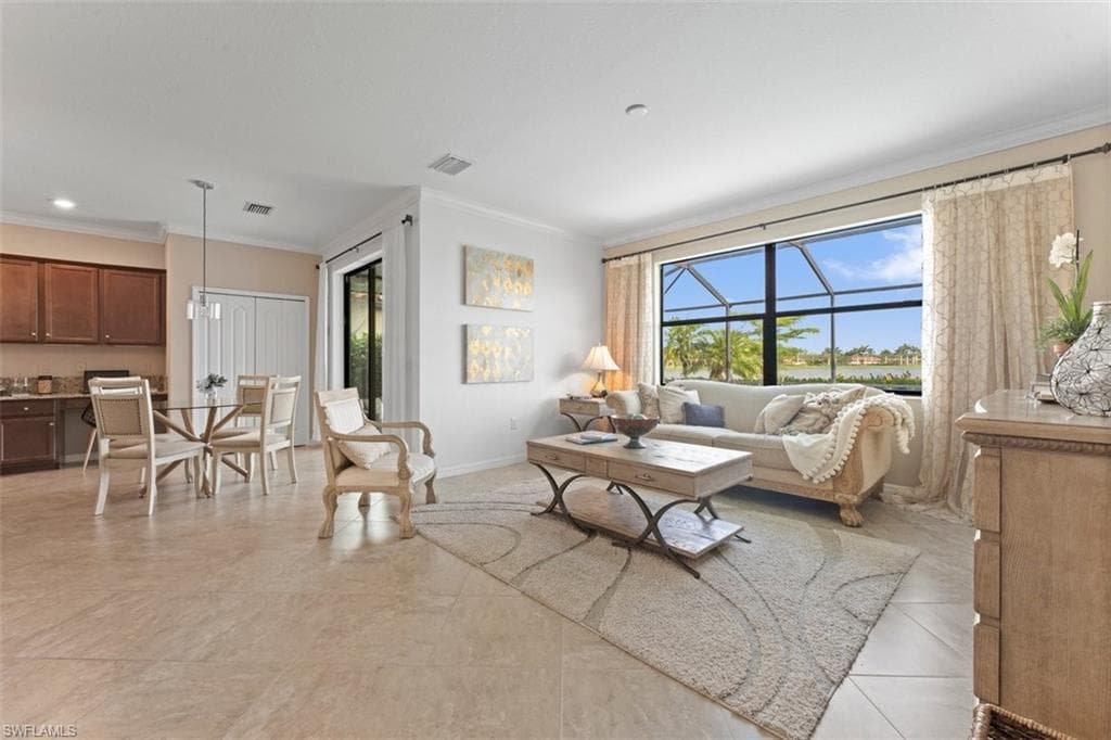 1588 Santiago Cir, Naples, FL 34113-17