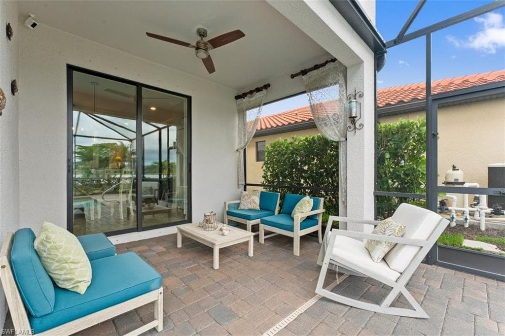 1588 Santiago Cir, Naples, FL 34113-32
