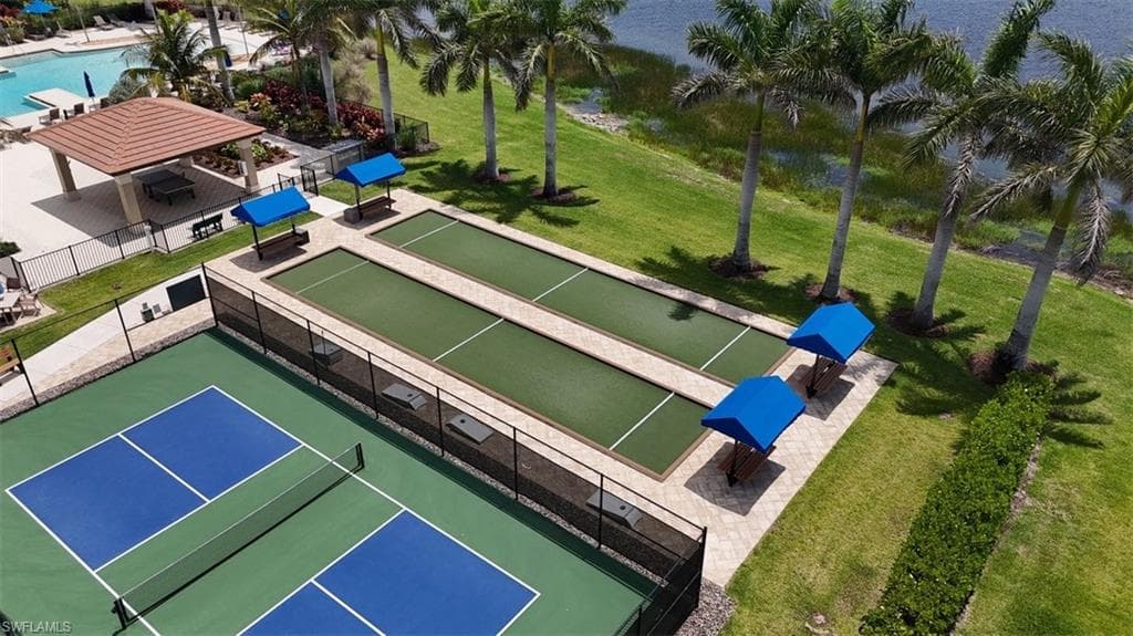 1588 Santiago Cir, Naples, FL 34113-50