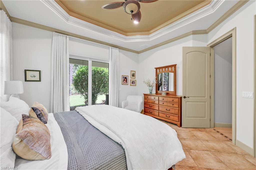 4000 Stonesthrow Ct, Naples, FL 34109-12