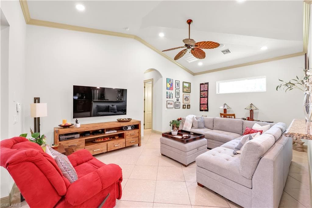 4000 Stonesthrow Ct, Naples, FL 34109-16