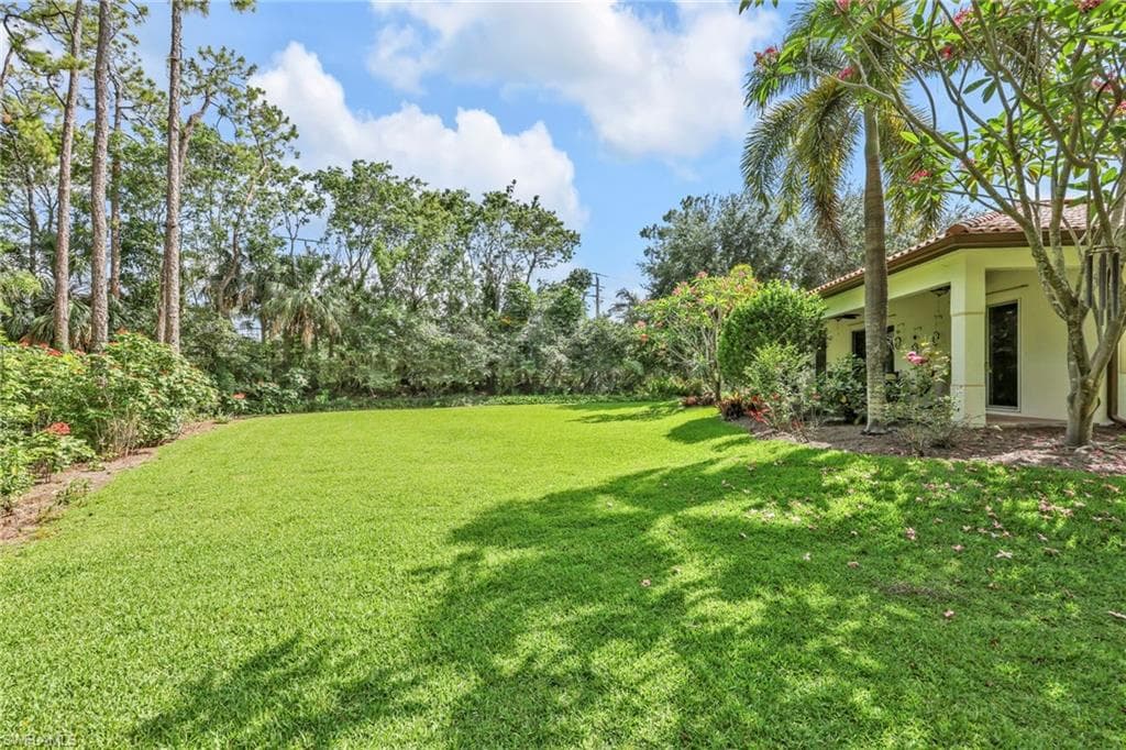 4000 Stonesthrow Ct, Naples, FL 34109-33