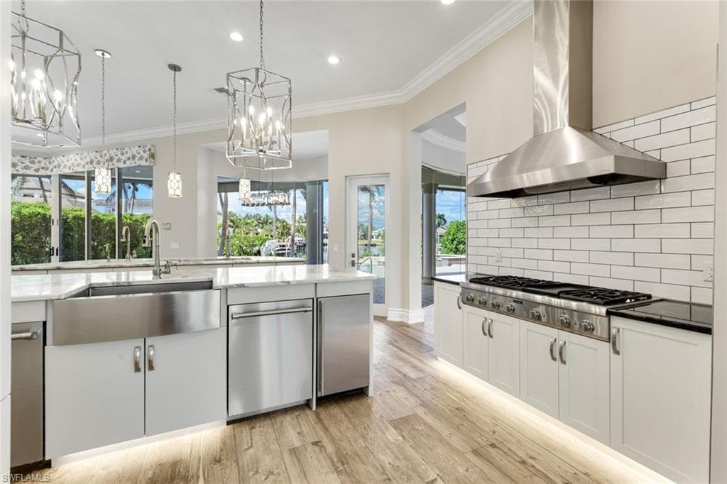 384 Mooring Line Dr, Naples, FL 34102-14