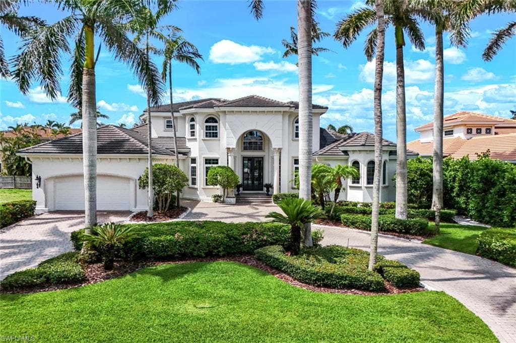 384 Mooring Line Dr, Naples, FL 34102-1