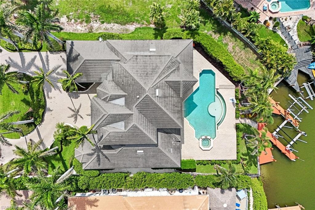 384 Mooring Line Dr, Naples, FL 34102-40