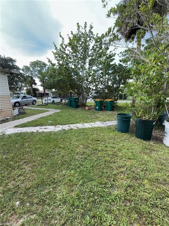 51 Derhenson Dr, Naples, FL 34114-13