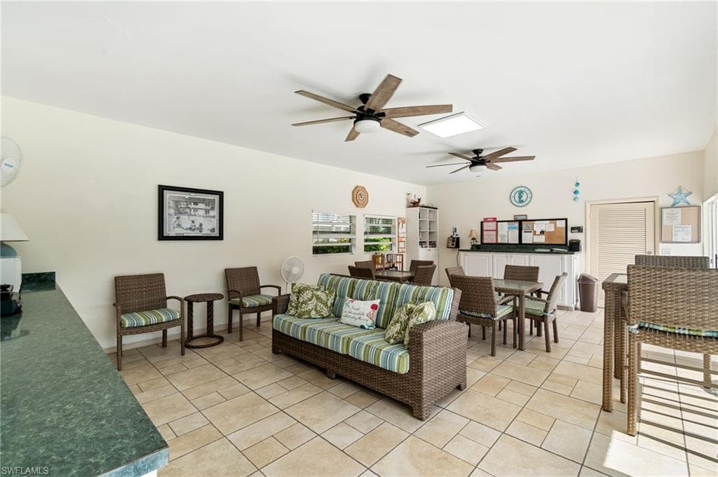 240 Collier Blvd F2, Marco Island, FL 34145-21