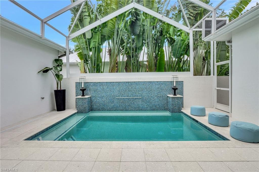 2120 Curtis St, Naples, FL 34112-38