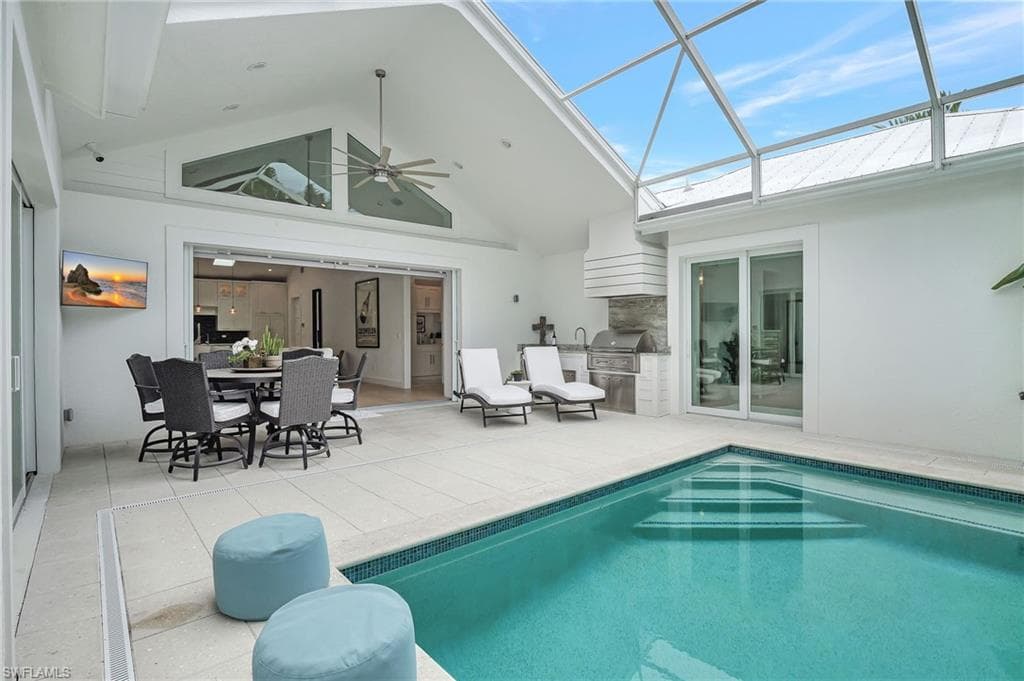 2120 Curtis St, Naples, FL 34112-40