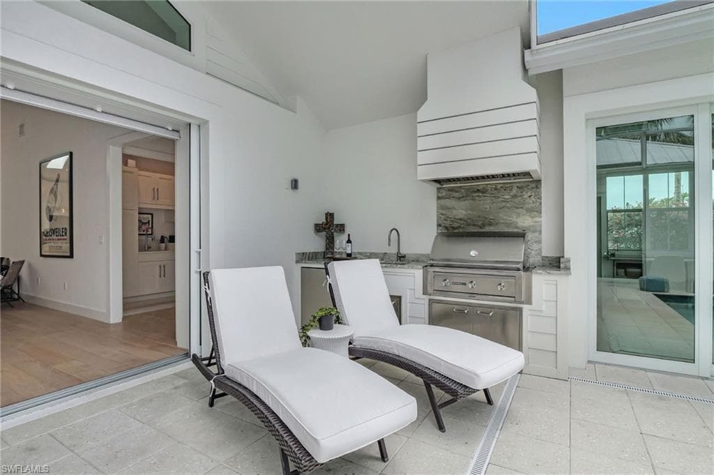 2120 Curtis St, Naples, FL 34112-41