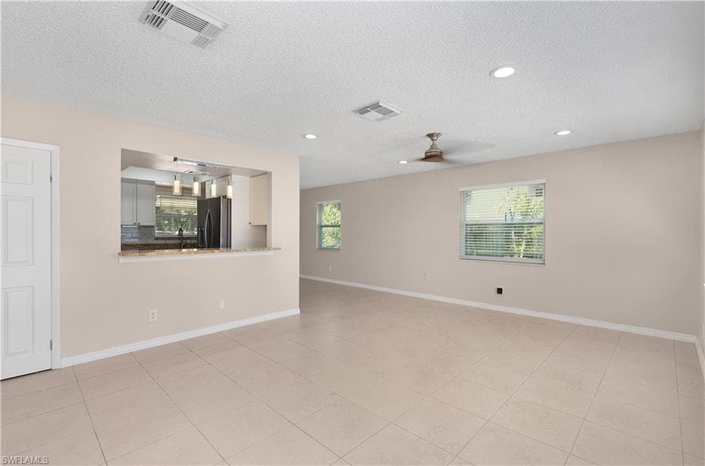 1141 Alhambra Cir, Naples, FL 34103-4