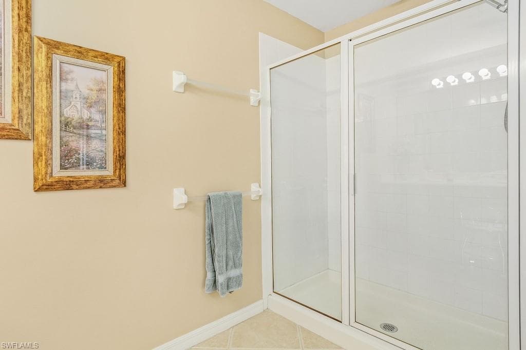 8381 Village Edge Cir 3, Fort Myers, FL 33919-22