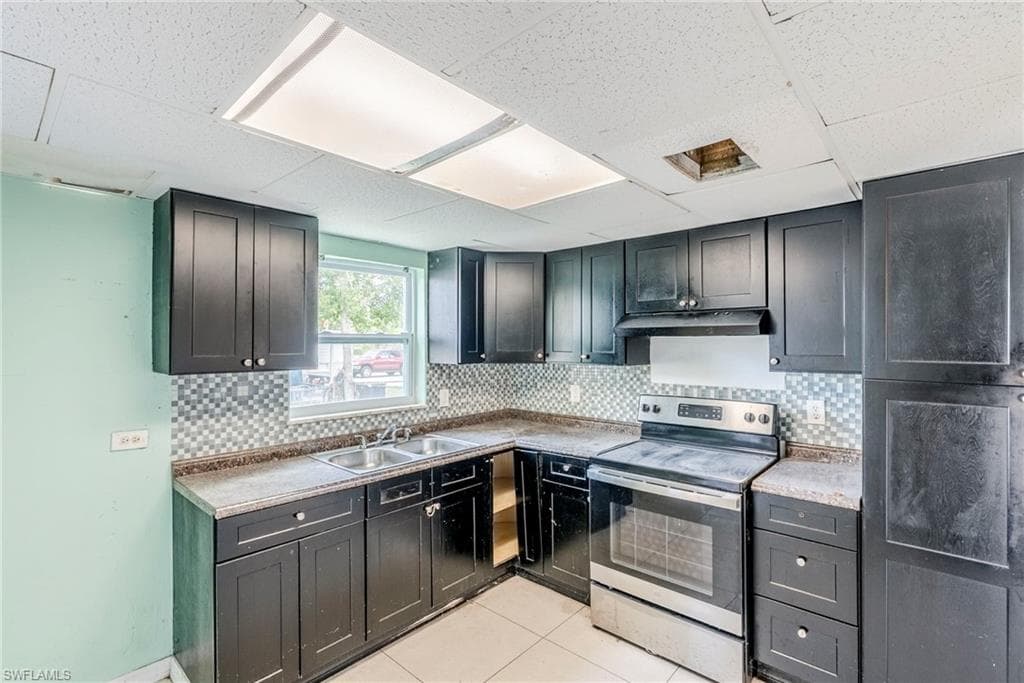 2414 Braman Ave, Fort Myers, FL 33901-14