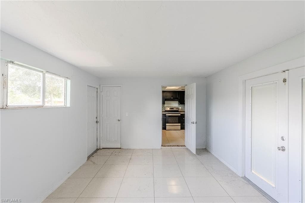 2414 Braman Ave, Fort Myers, FL 33901-17