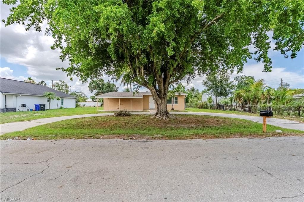 2414 Braman Ave, Fort Myers, FL 33901-1