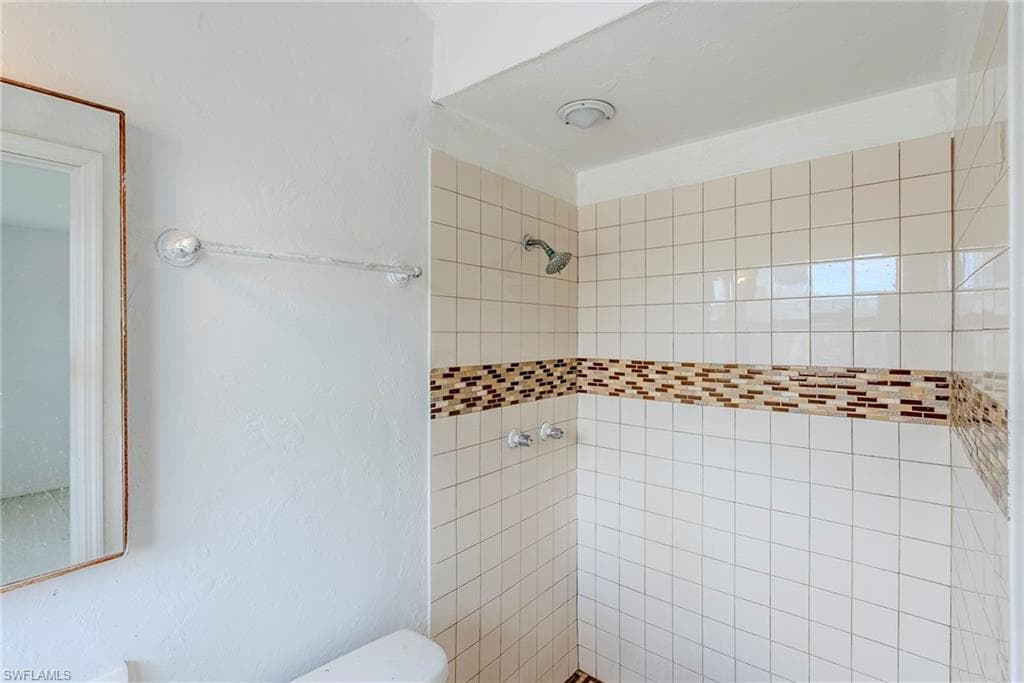 2414 Braman Ave, Fort Myers, FL 33901-28