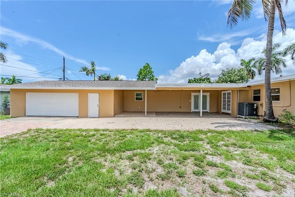 2414 Braman Ave, Fort Myers, FL 33901-32