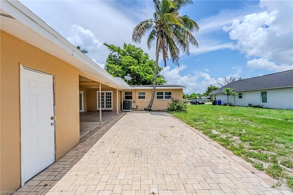 2414 Braman Ave, Fort Myers, FL 33901-37