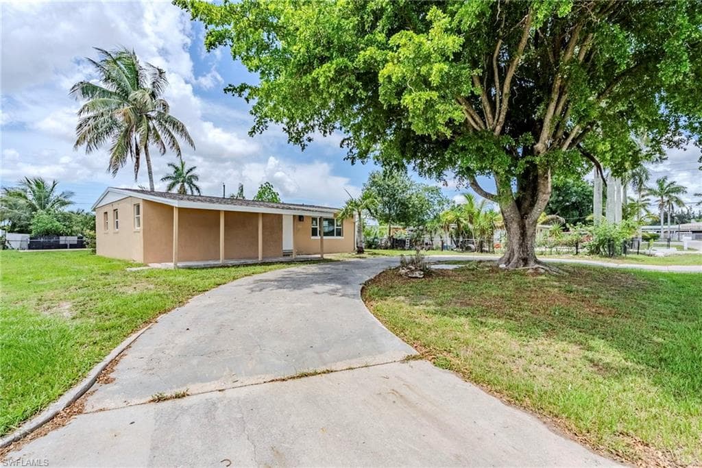 2414 Braman Ave, Fort Myers, FL 33901-2