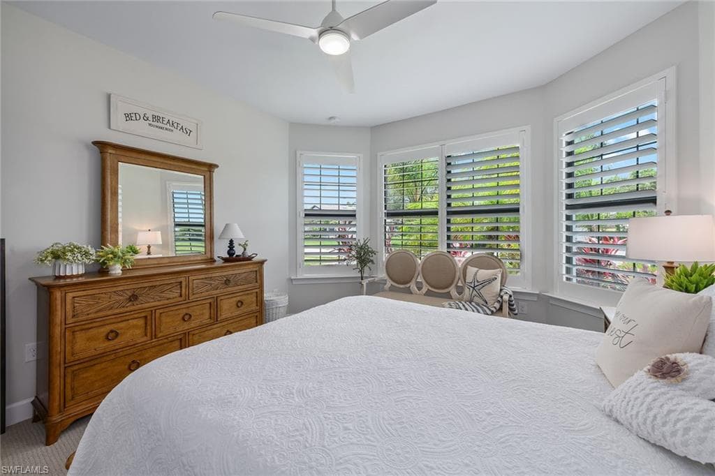2703 Aviamar Cir, Naples, FL 34114-23