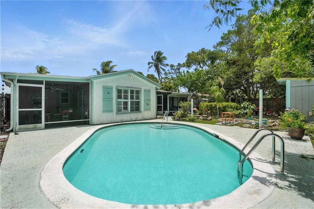 4011 Coconut Cir S, Naples, FL 34104-27