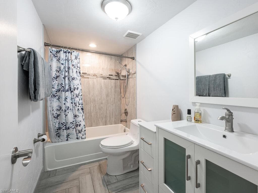 3603 Arctic Cir 402, Naples, FL 34112-21