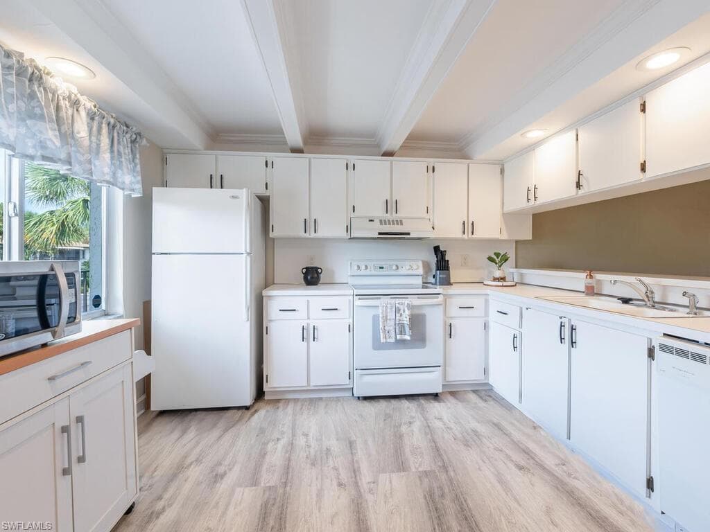 3603 Arctic Cir 402, Naples, FL 34112-4