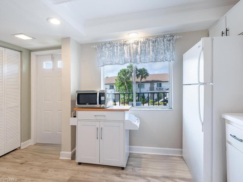 3603 Arctic Cir 402, Naples, FL 34112-5