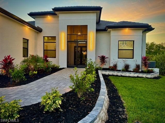 18337 Fairmont Dr, Naples, FL 34114-3