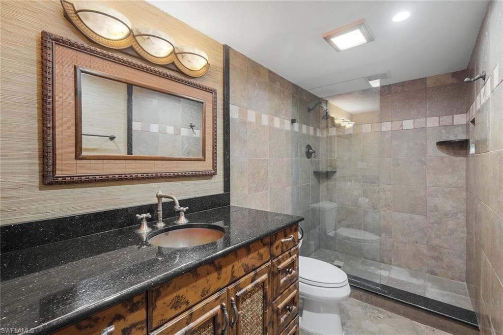 4160 Crayton Rd A8, Naples, FL 34103-23