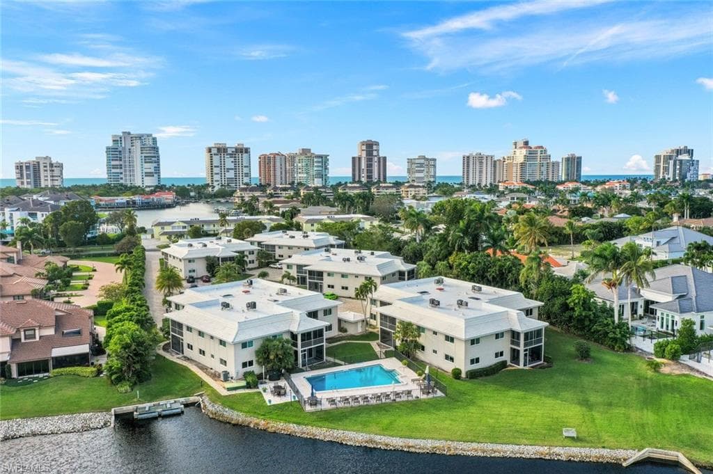 4160 Crayton Rd A8, Naples, FL 34103-3