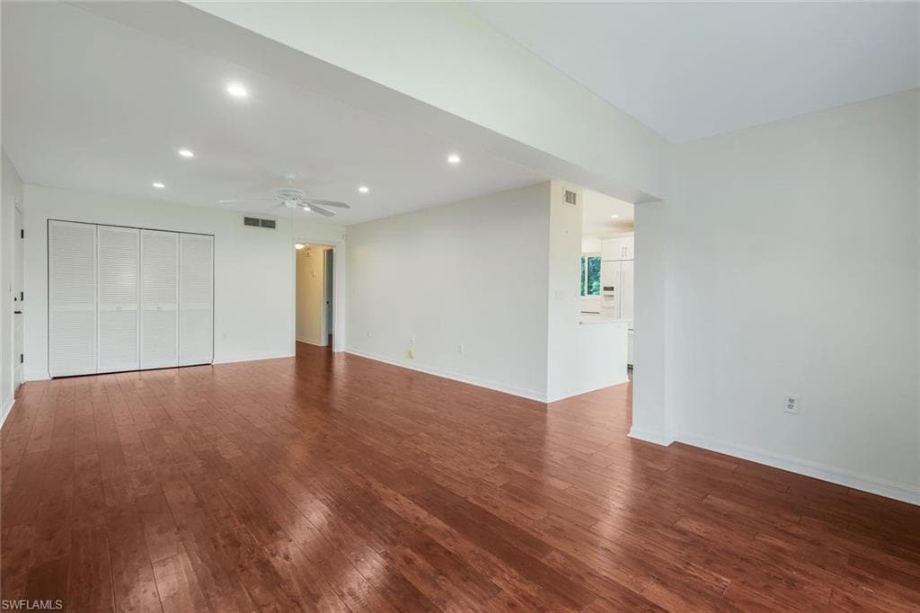 4160 Crayton Rd A8, Naples, FL 34103-5