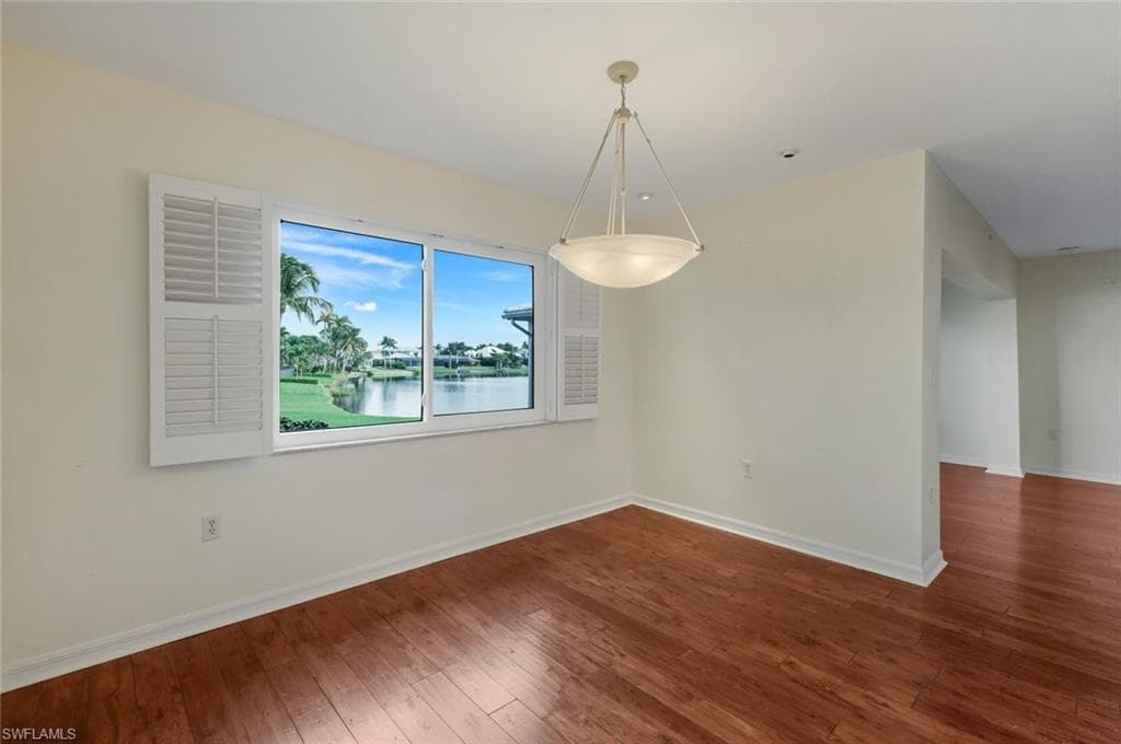 4160 Crayton Rd A8, Naples, FL 34103-7