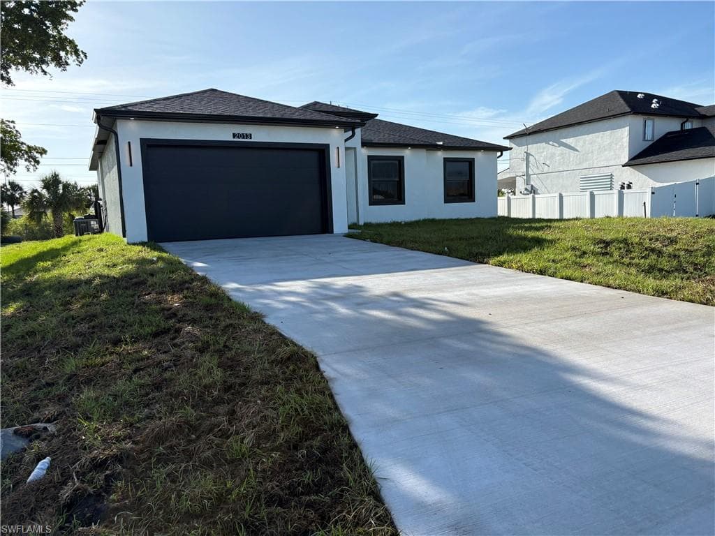 2013 15th Pl, Cape Coral, FL 33909-1