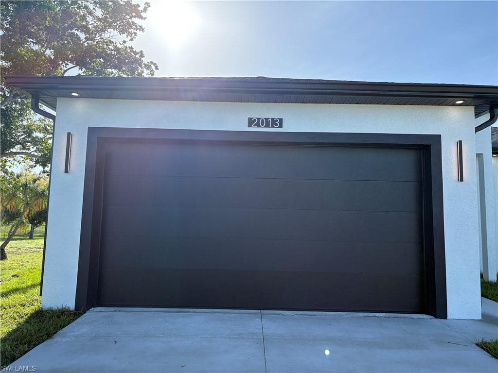 2013 15th Pl, Cape Coral, FL 33909-3