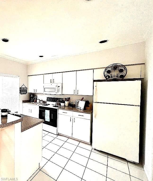 1868 Dogwood Dr, Marco Island, FL 34145-6