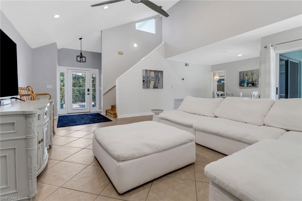 1145 Jardin Dr, Naples, FL 34104-9