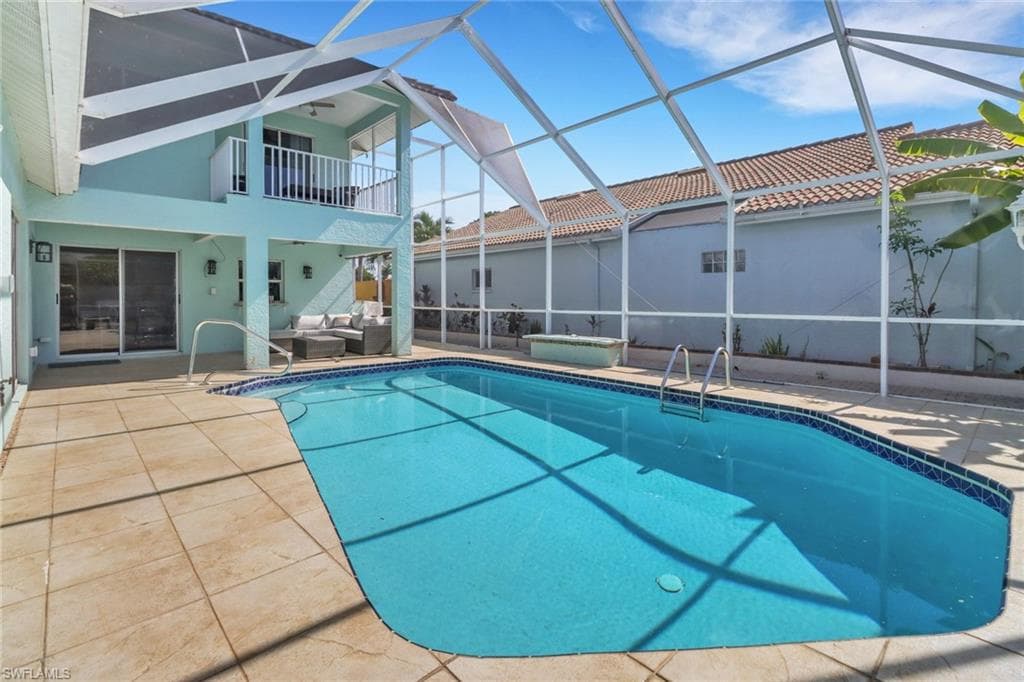 1145 Jardin Dr, Naples, FL 34104-25
