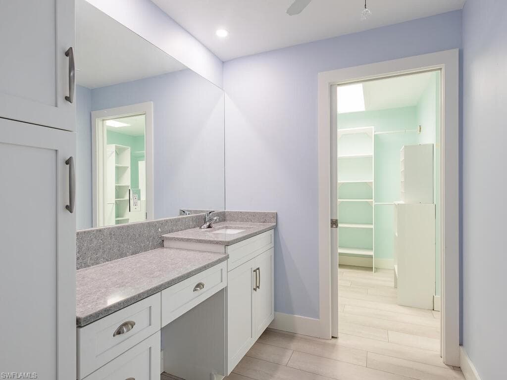 1486 13th Ave N, Naples, FL 34102-14