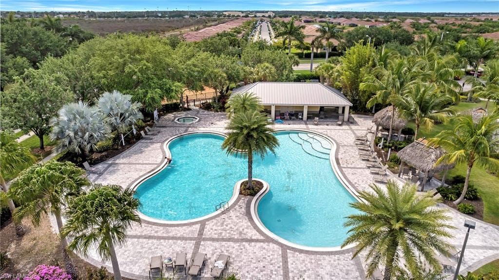 2870 Blossom Way, Naples, FL 34120-4