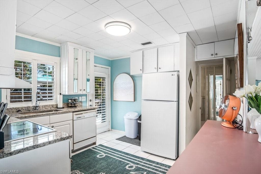 1012 Ridge St, Naples, FL 34103-12