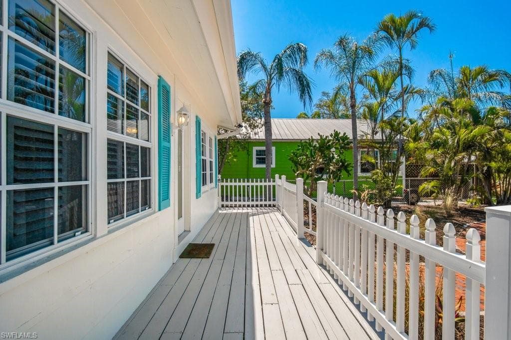 1012 Ridge St, Naples, FL 34103-4